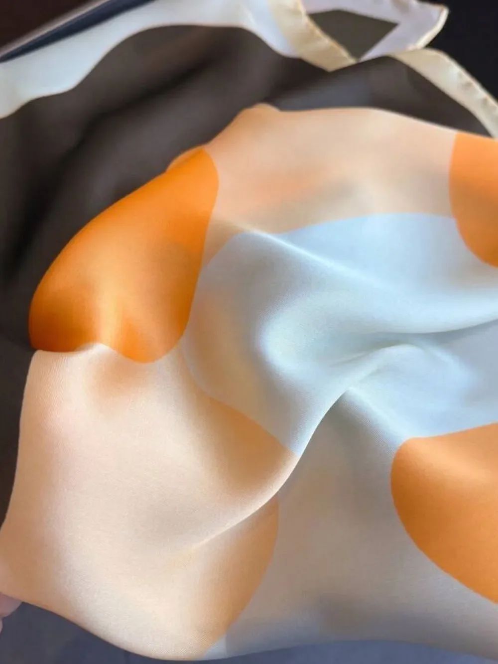 Abstract Scarf S131 - Picture 3 of 7